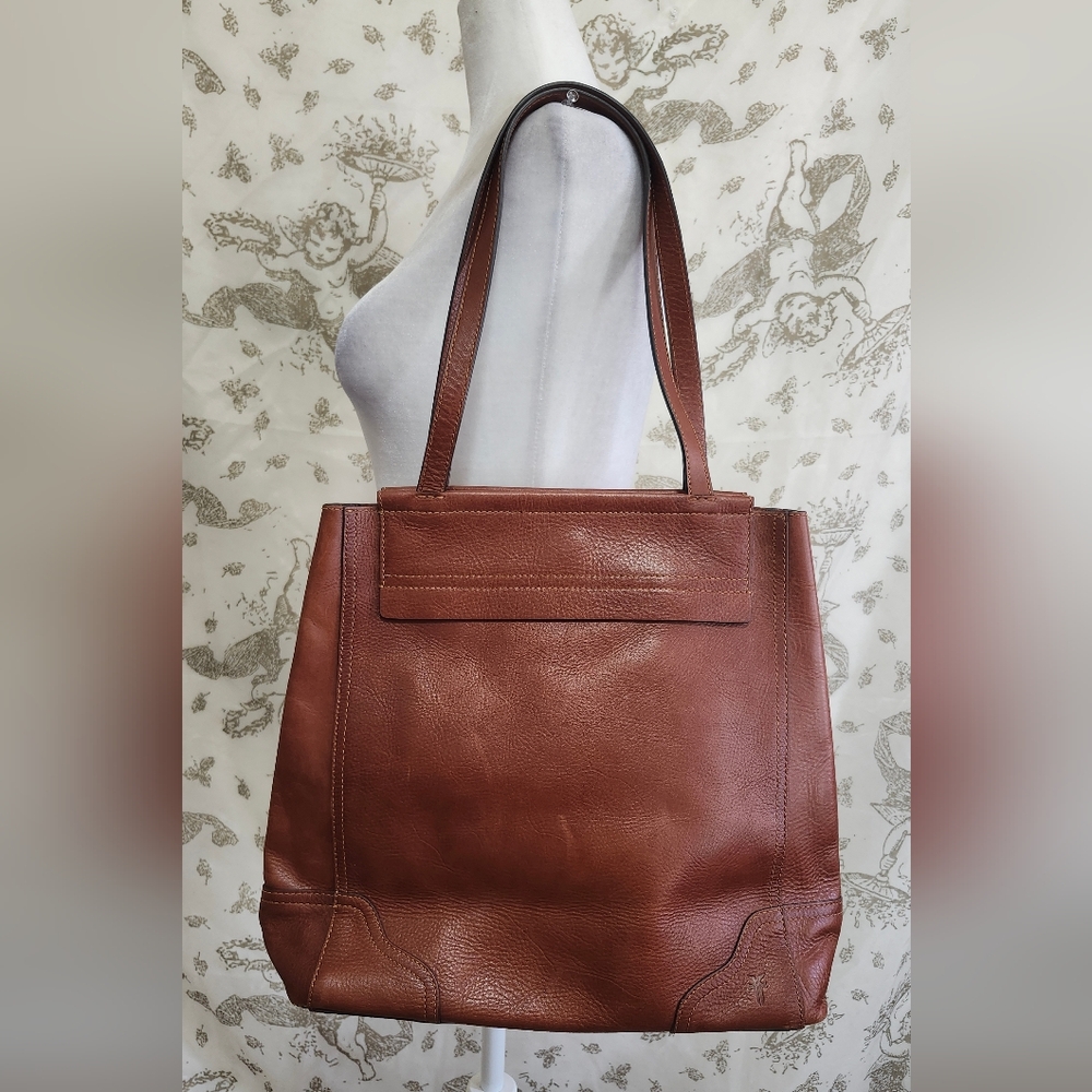 Frye Charlie Simple leather Fall tote